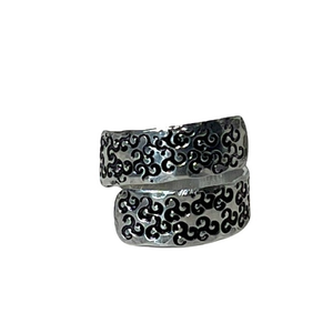 Handmade stamped  7.5/8 silver hypoallergenic adjustable‎ Celtic knot wrap ring